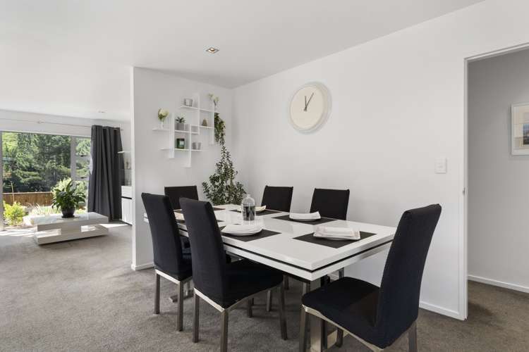 51 Te Puia Drive Aotea_18