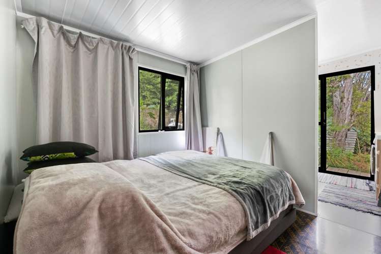 12 Chenery Road Red Beach_18