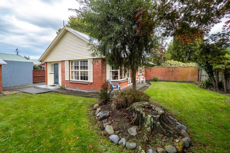 2/62 Alford Forest Road Allenton_13