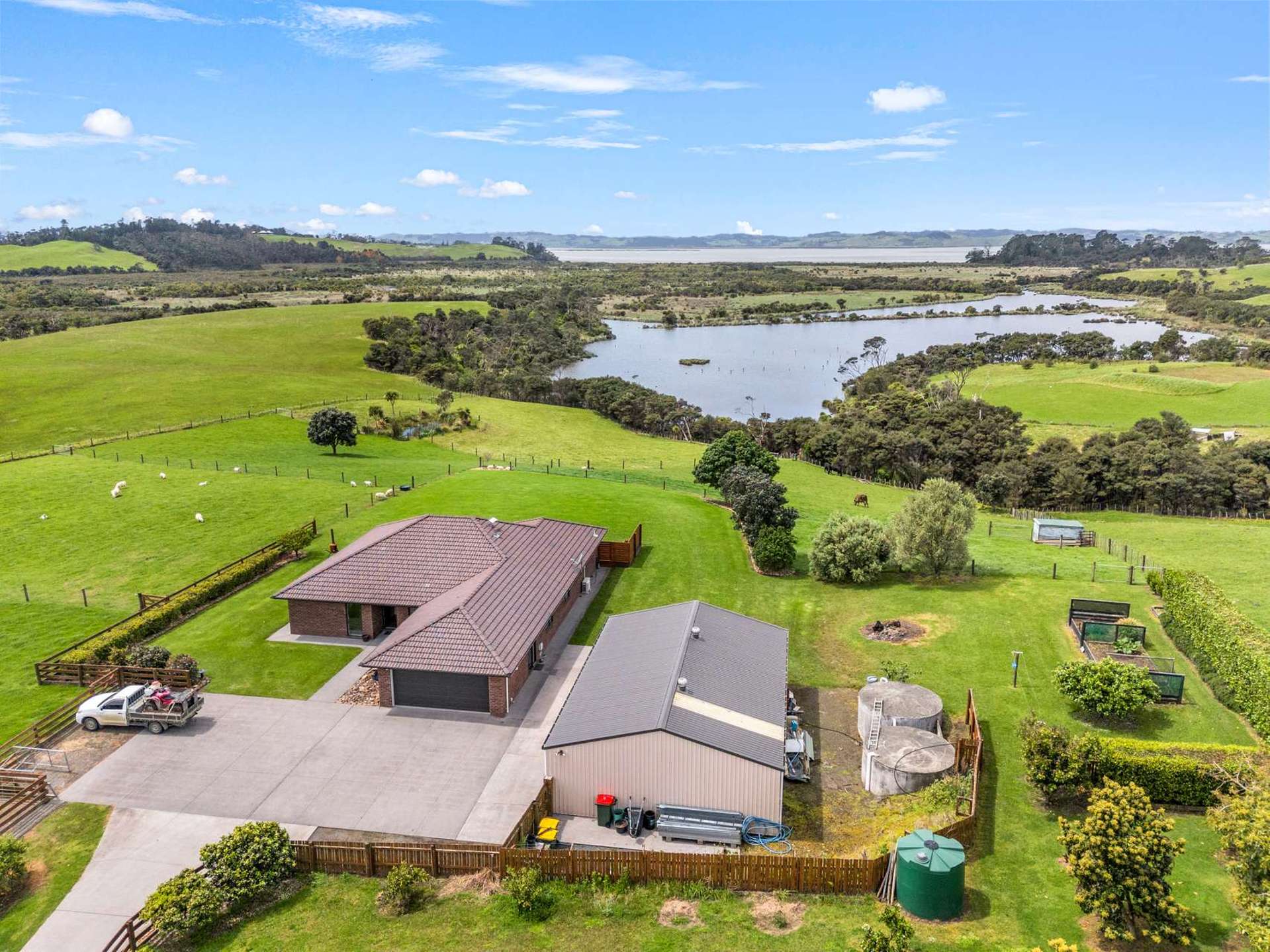 38D Kaipara Lake Road Helensville_0