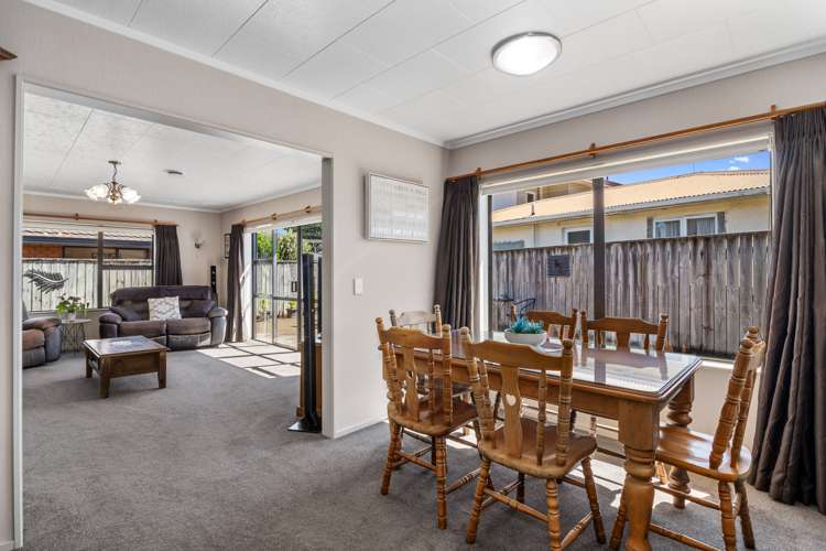 8 Evergreen Way Stoke_7