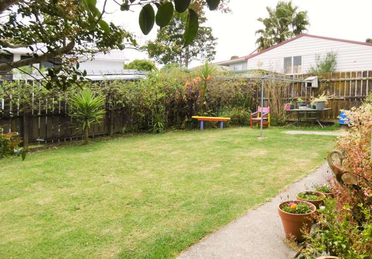 2/78 Parrs Cross Road Henderson_16