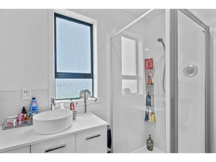 2 Scott Street Strathern_15