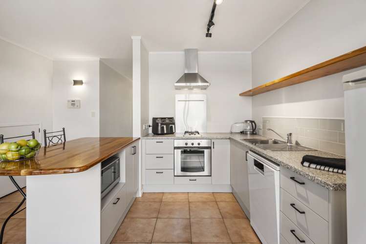 22 Summit Drive Torbay_25