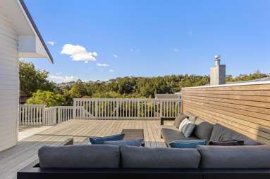 69 Island Bay Road_2