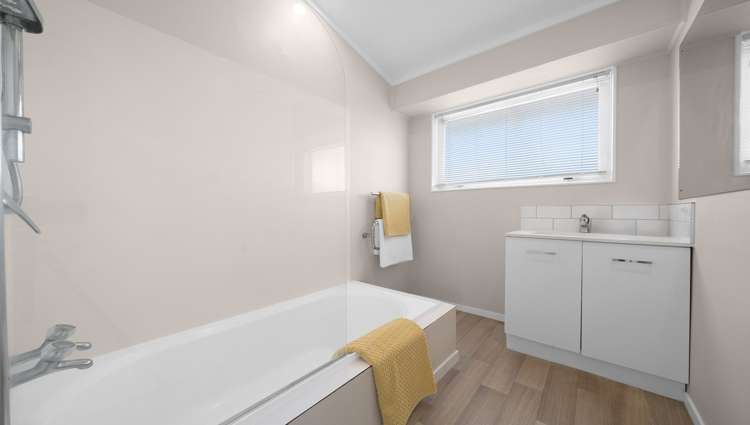 127 Coxhead Road Manurewa_9