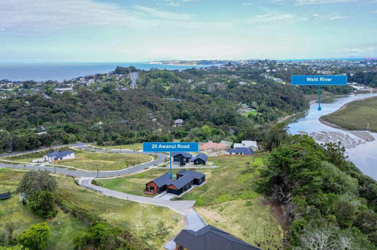 20 Awanui Road Red Beach_20