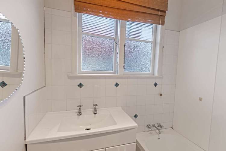 54 Parker Avenue Levin_18