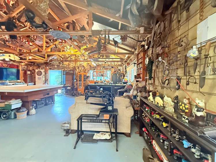 154 Ohinepanea Road Pukehina_38