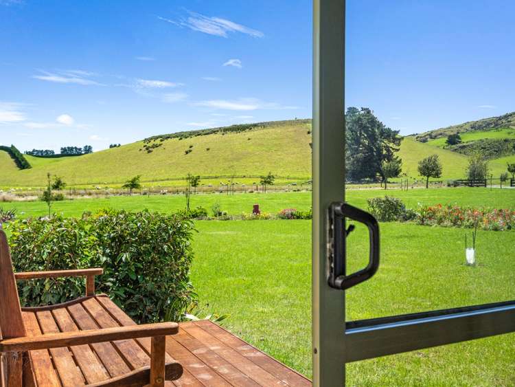 54 McRaes Road Waikari_13