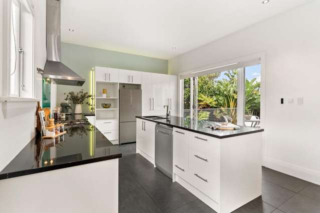 2/105 Lancaster Road Beach Haven_2