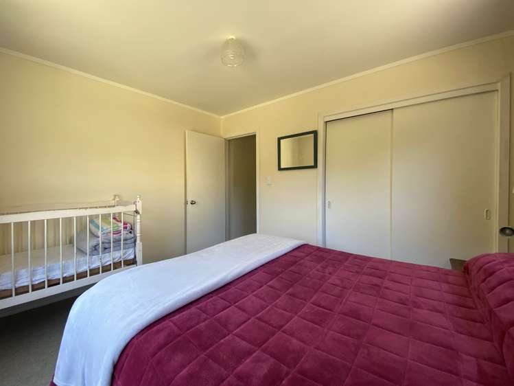 27 Tainui Street Mokau_11