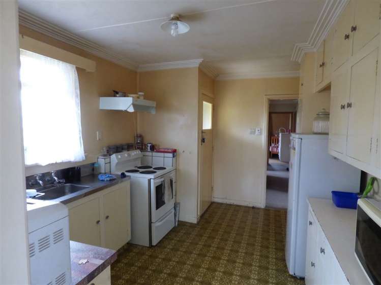 3 Main Road Clinton and Surrounds_4