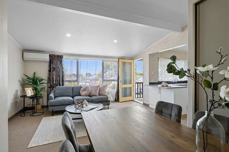 8 Julian Place Westown_21