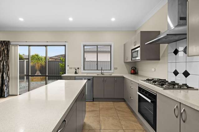 2 Tasman Drive Poraiti_1