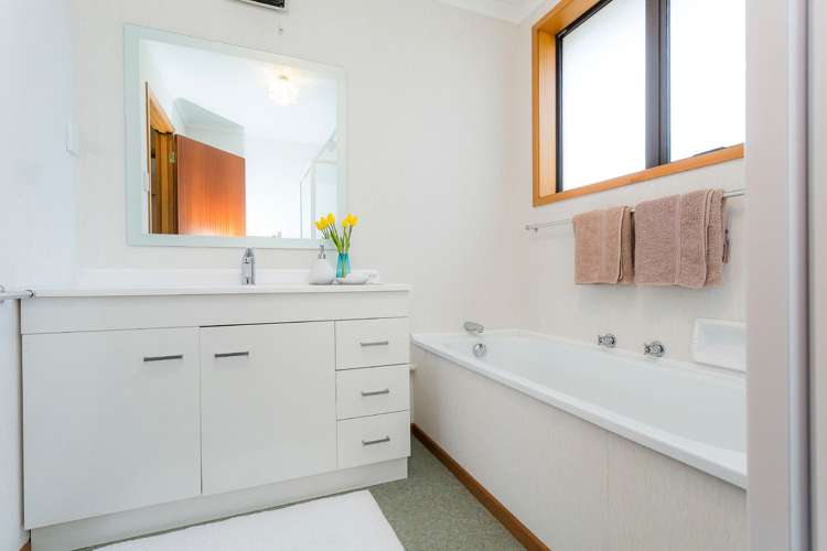 1 Estuary Crescent Fairfield_7