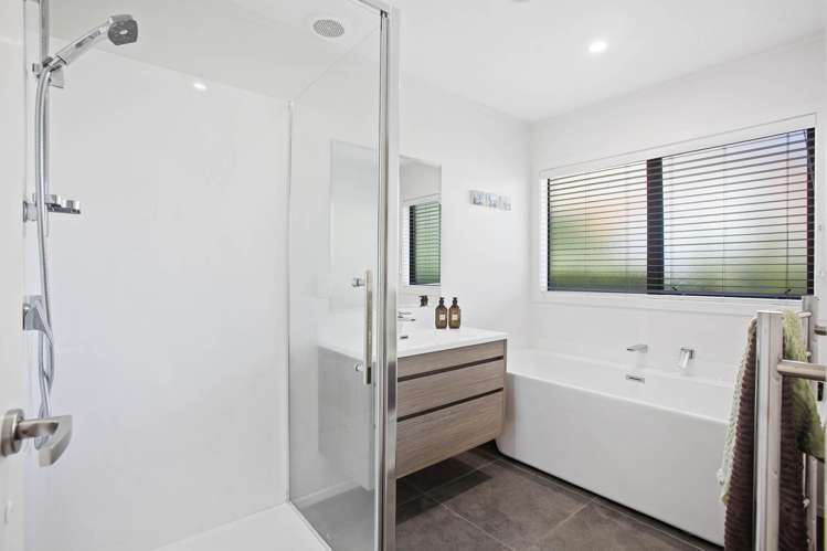 143 Whitford Road Somerville_29