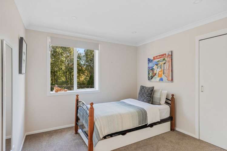 44 Victoria Road Brooklands_13