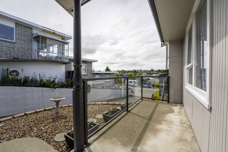 2/16 Douglas Street Highfield_13