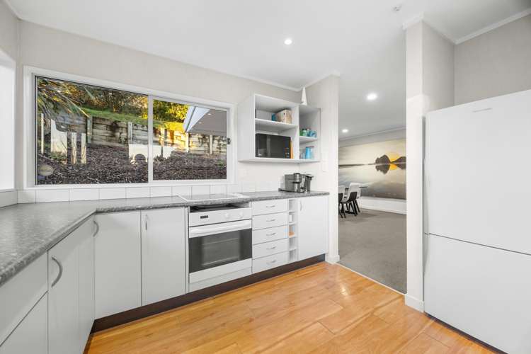 105 Waitakere Road Waitakere_10