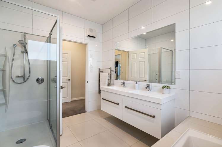 100 Ormonde Drive Millwater_13