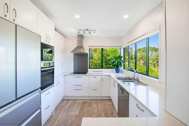28D Zealandia Road_5