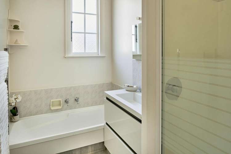 107 Oroua Street Eastbourne_13