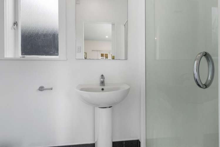 259 Saint Andrews Road Epsom_23