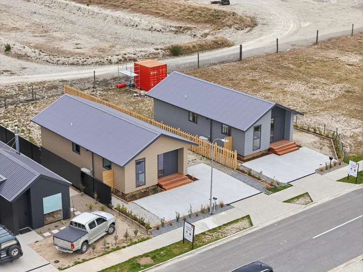 71 Burdon Loop Lake Hawea_16