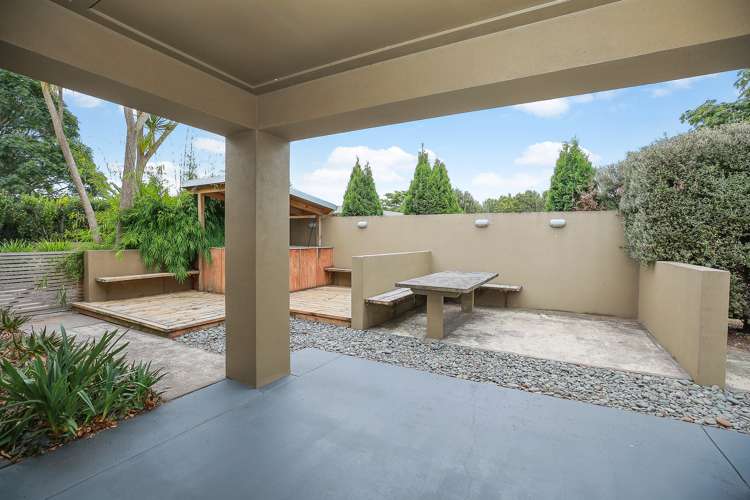 130 Holmwood Drive Ngahinapouri_10