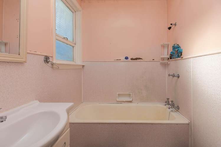 217 Omoto Road Greymouth_15