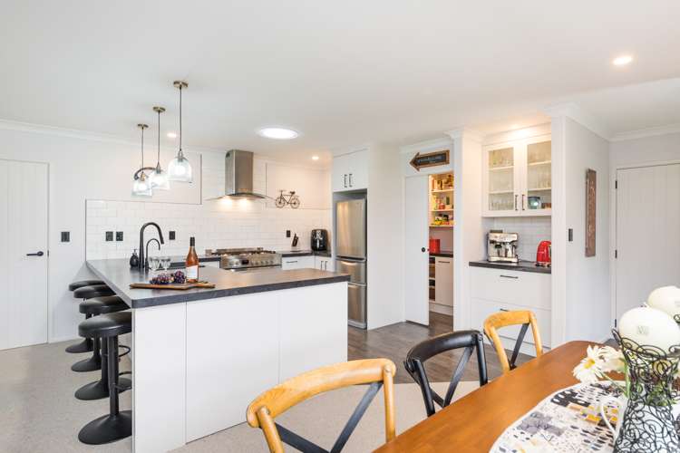 166 Pharazyn Street Feilding_4