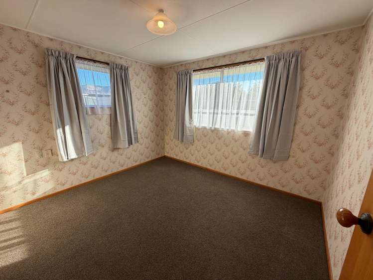 146 Queen St Waimate_6