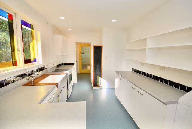 64 Selwyn Cres Forrest Hill_3