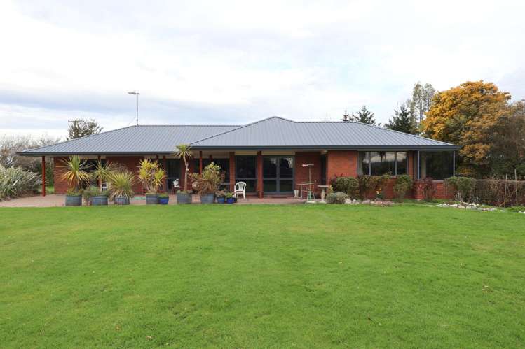 14 Danube Road Winton Surrounds_31