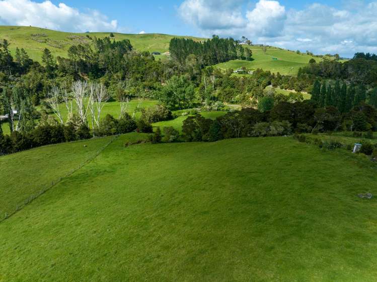 140b Doel Road Kawakawa_18