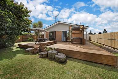 2/3 Papatahi Place_2