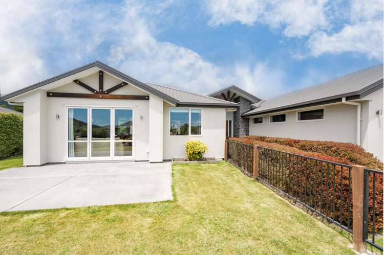 11 Fullford Drive Richmond_24