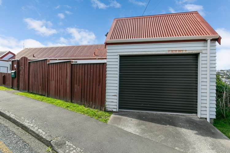 2/46 Maupuia Road Miramar_1