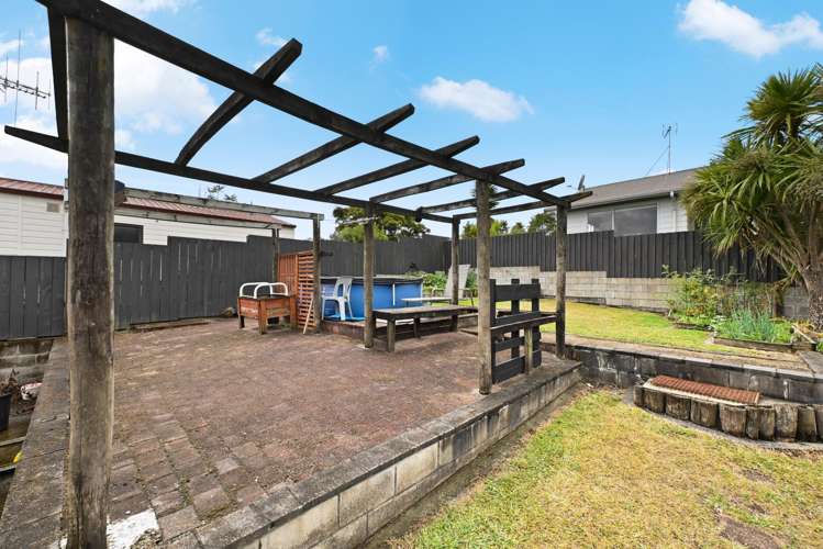 21 Cypress Crescent Pukete_5