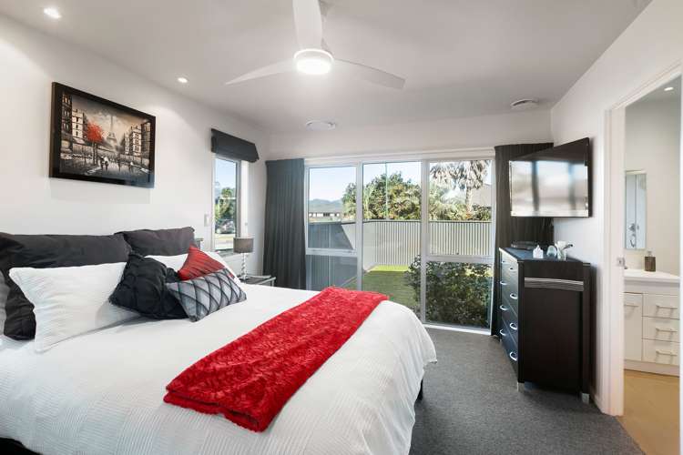 18 Surfers Avenue Waihi Beach_9