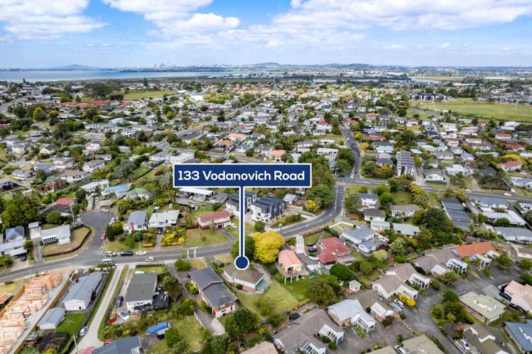 133 Vodanovich Road Te Atatu South_17