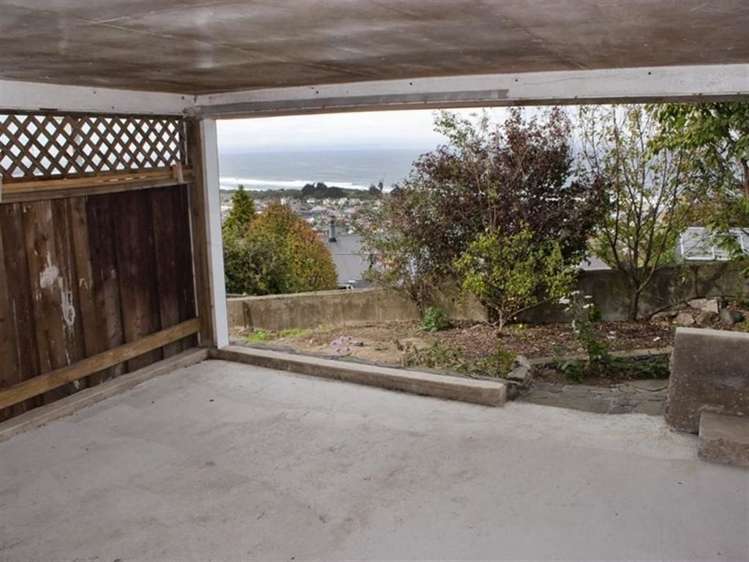 131 Easther Crescent Kew_13