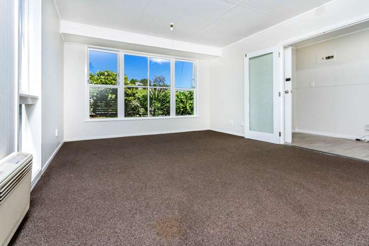 53 Taurus Crescent Beach Haven_15