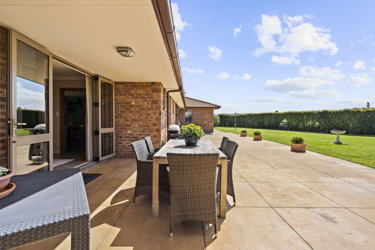 148 Amelia Place Leamington_10