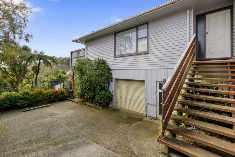 35 Dalton Grove Stokes Valley_24