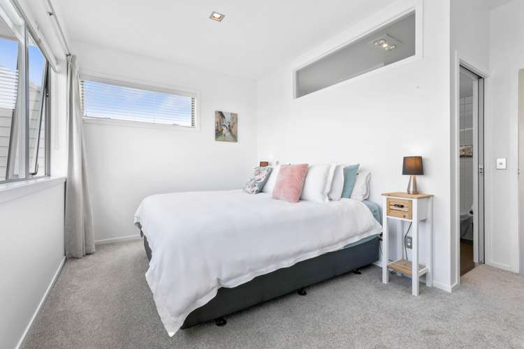 17/300 Lake Terrace Taupo_12