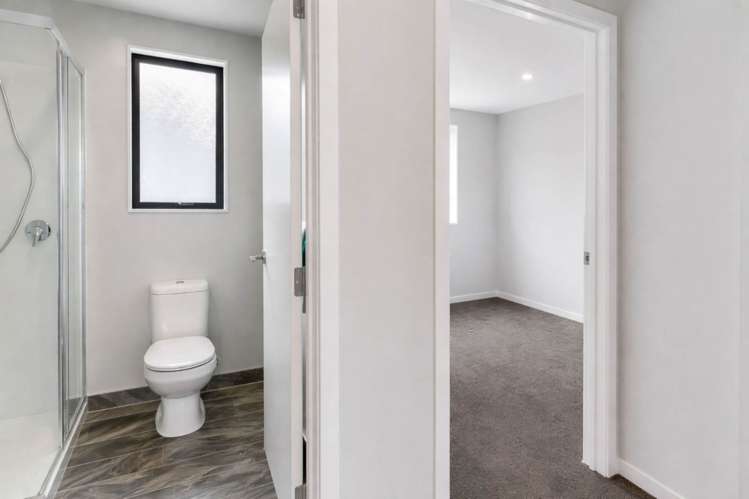 34 Tokai Place Glen Eden_4