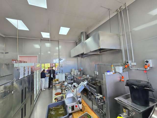 Unit 2/100 Rosedale Road Rosedale_4