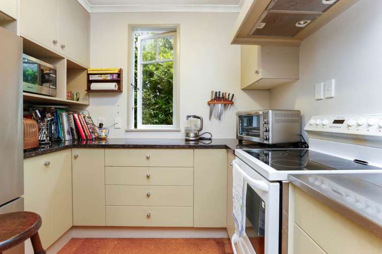 5 Shipherds Avenue Epsom_9